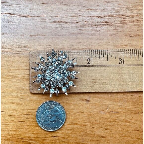 VTG Faceted Rhinestone Brooch Pin‎ Statement Silver Tone Star Burst Atomic Style - Picture 8 of 12